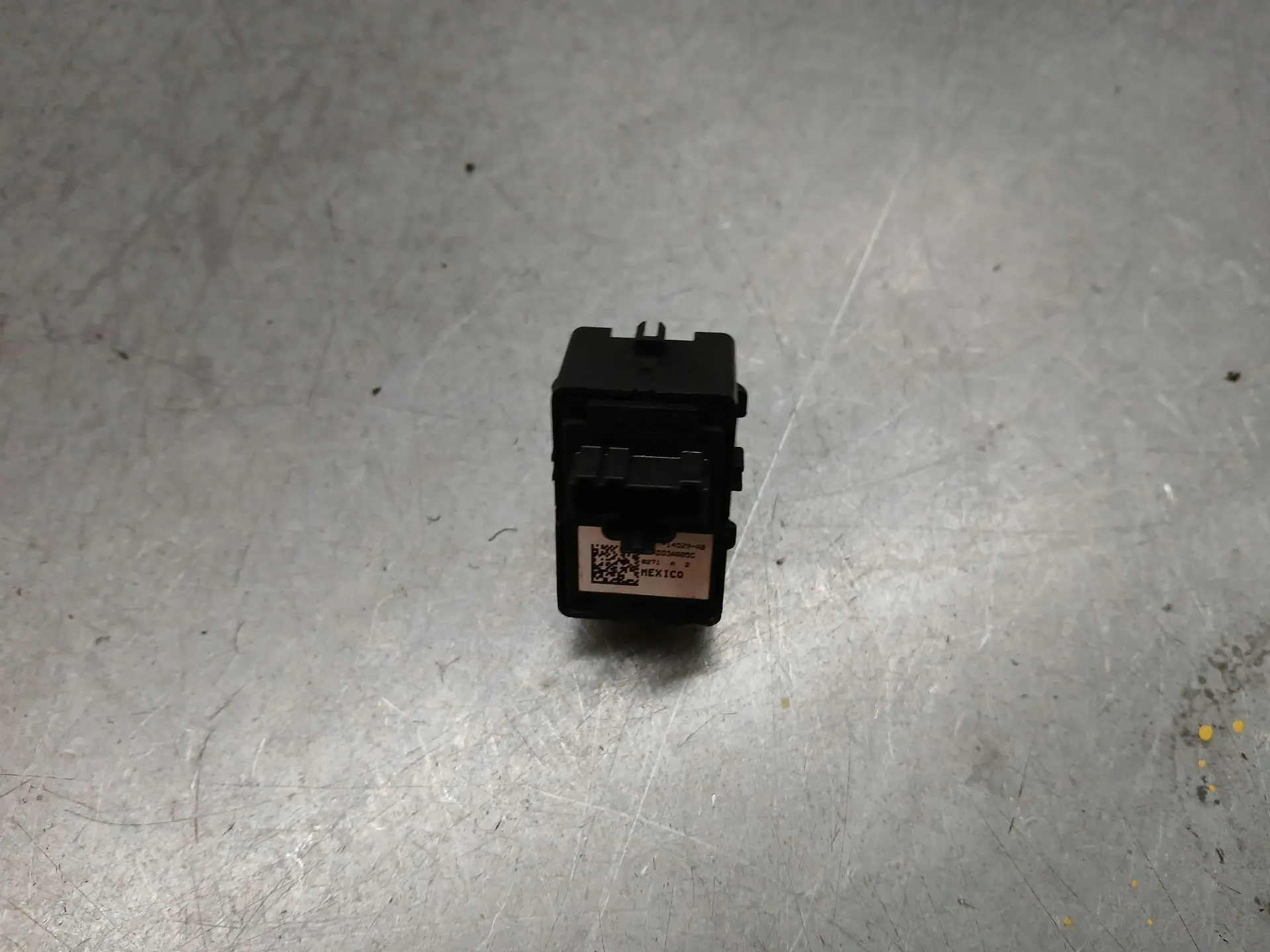 Mando / interruptor elevalunas delantero derecho FORD Puma (J2K, CF7) Imagem-2