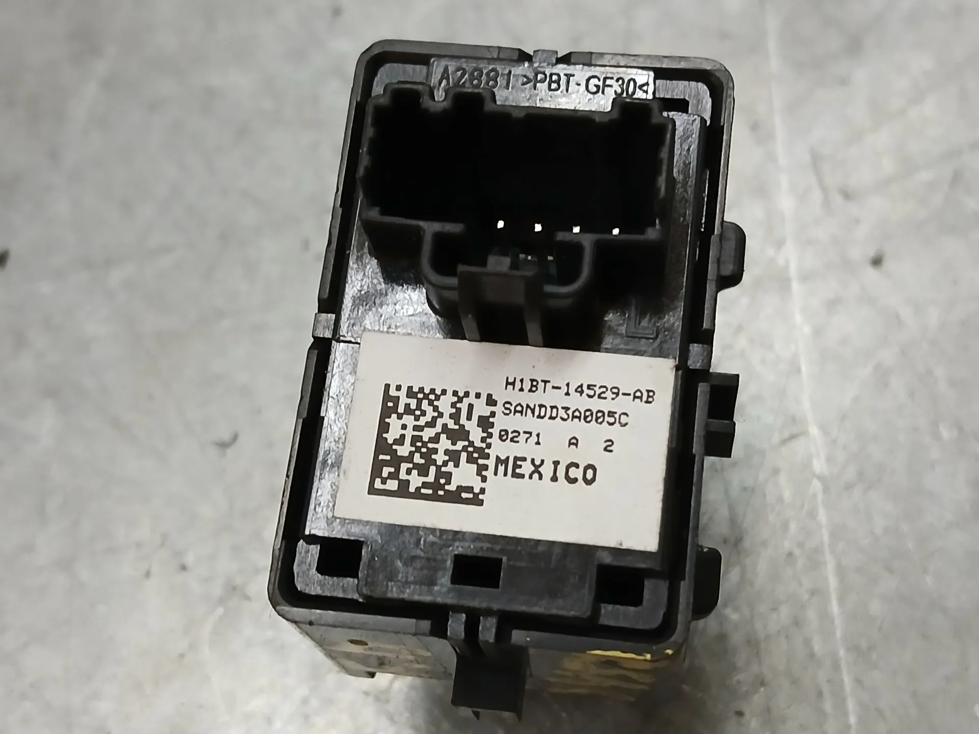 Mando / interruptor elevalunas delantero derecho FORD Puma (J2K, CF7) Imagem-4