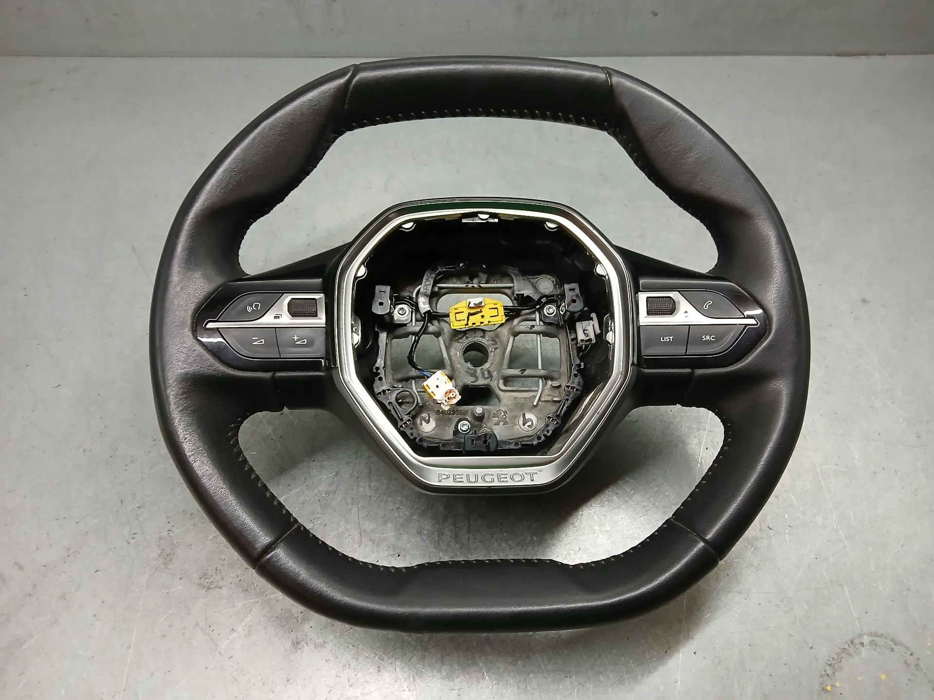 Volante PEUGEOT 208 II