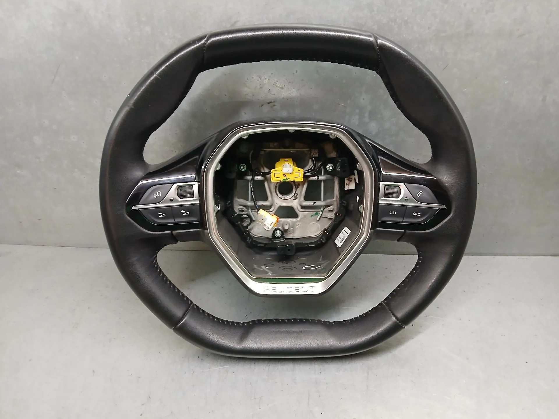 Volante PEUGEOT 208 II