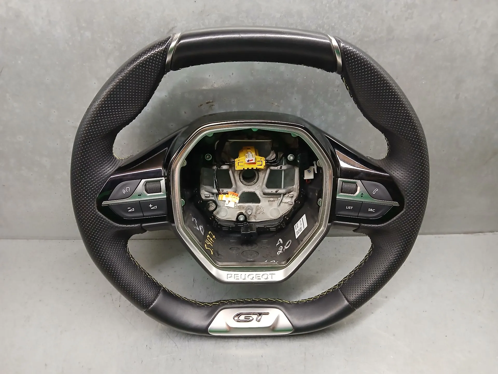 Volante PEUGEOT 208 II