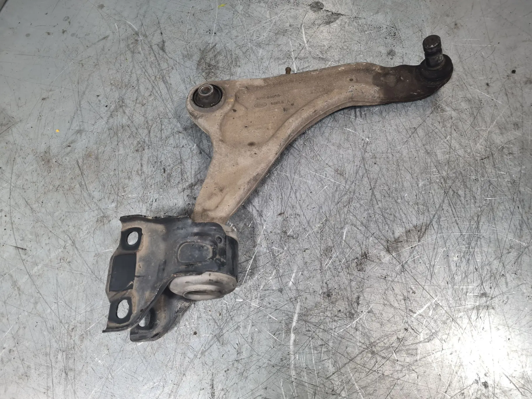 Braccio di sospensione anteriore destra LAND ROVER Range Rover Evoque (L538) Imagem-1