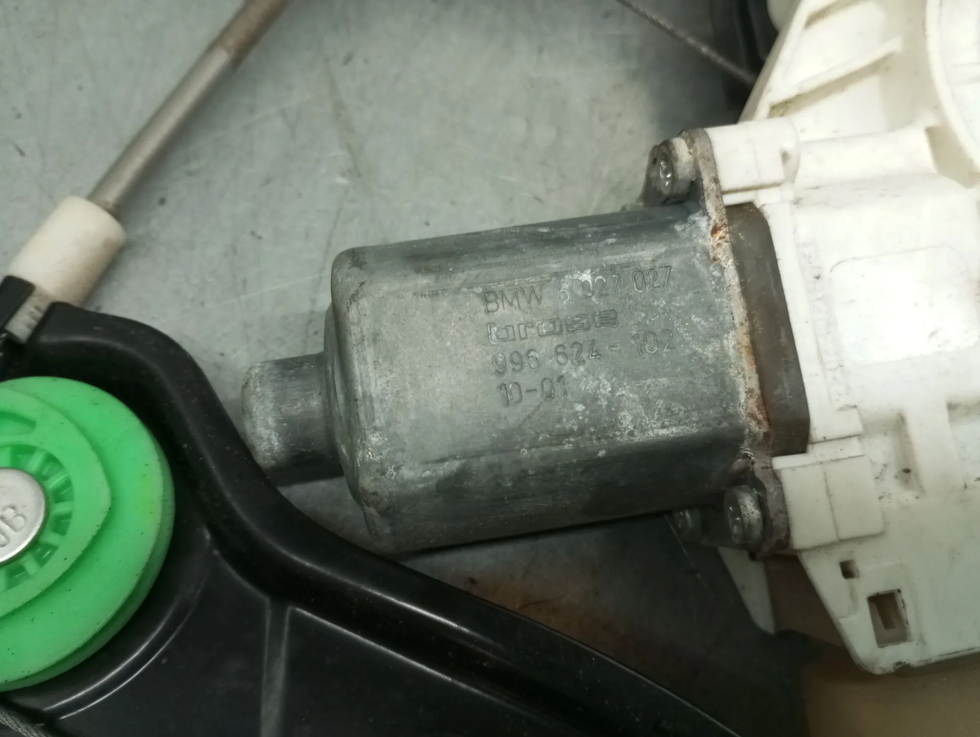 Lève-vitre avant gauche BMW 1 (E87) Imagem-4