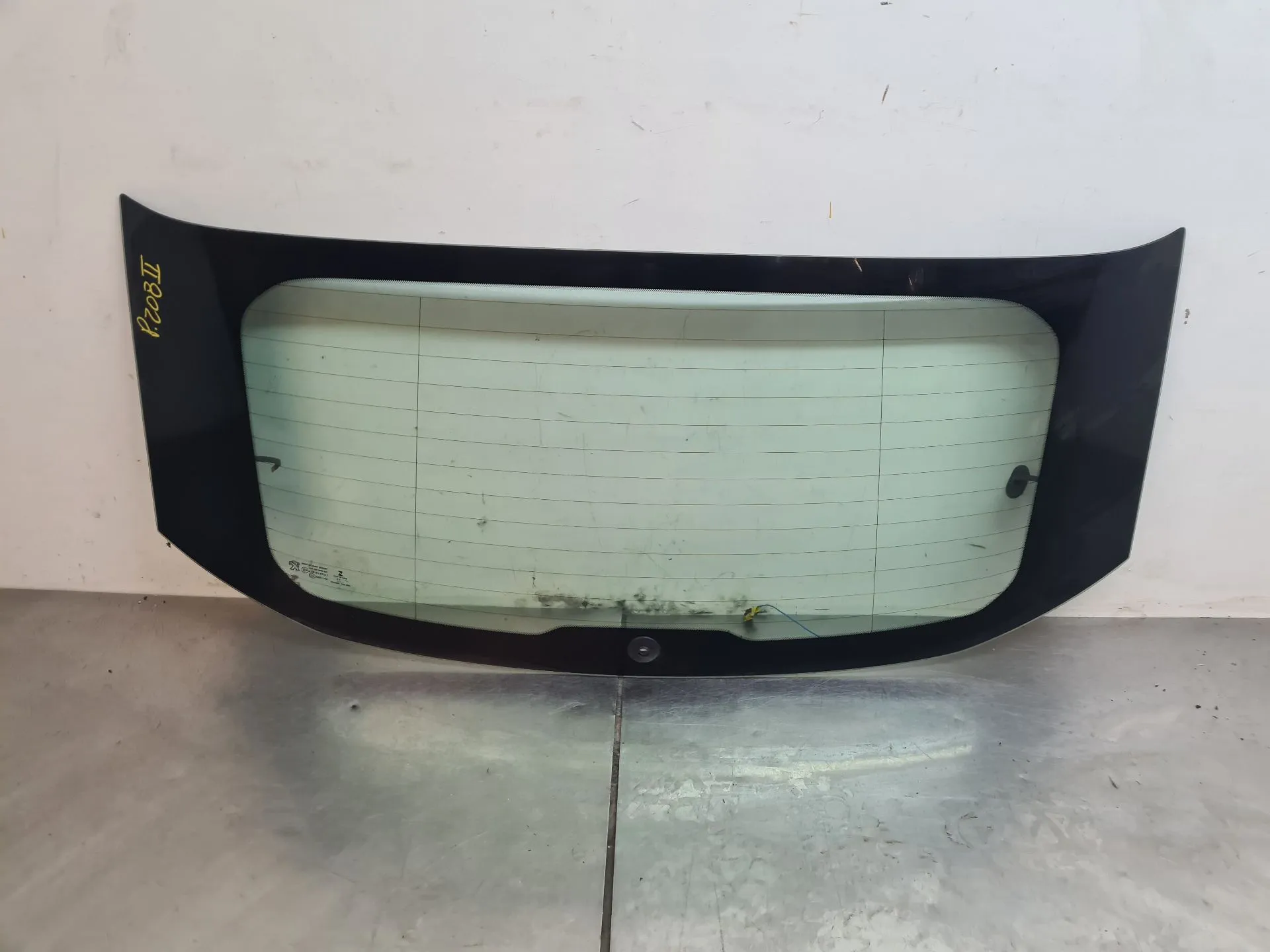  Rear windscreen PEUGEOT 208 II