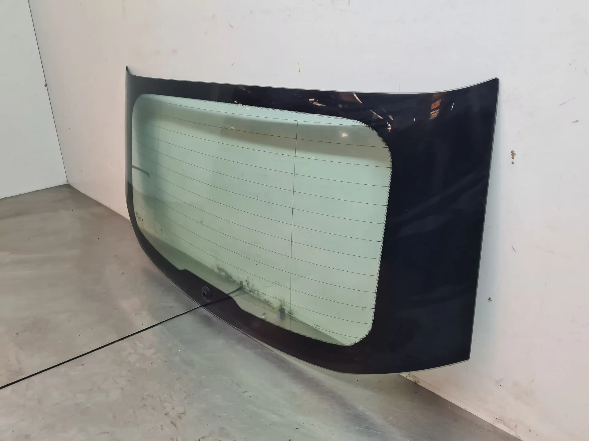  Rear windscreen PEUGEOT 208 II Imagem-2