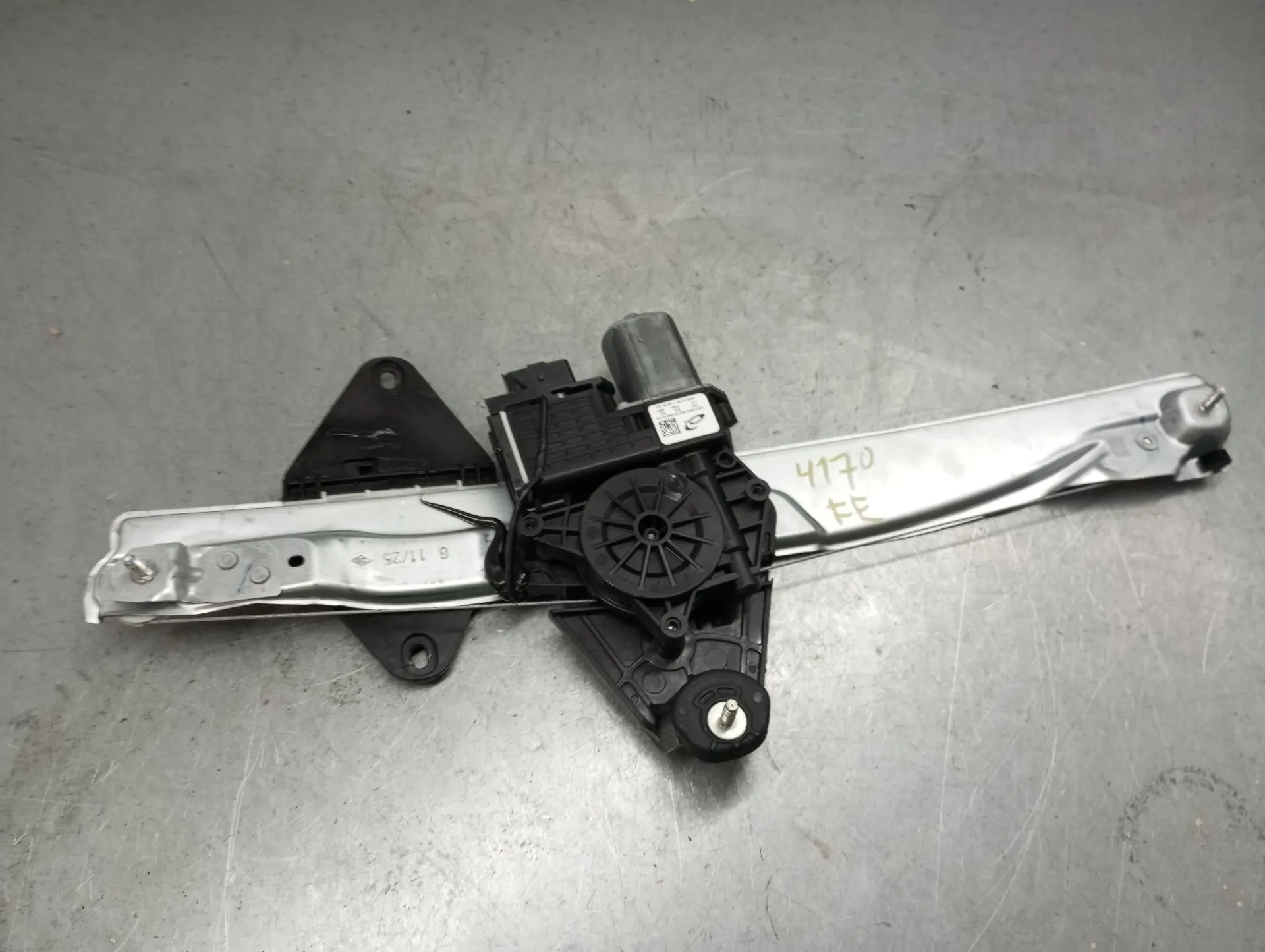 Alzavetro anteriore sinistro DACIA Sandero III Imagem-2