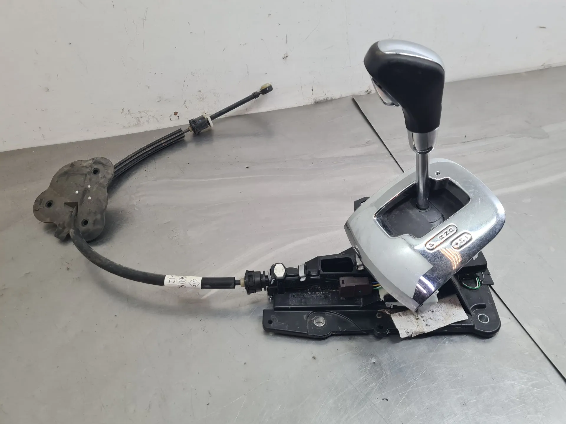 Selector de caja de cambios RENAULT Megane III Grandtour (KZ0/1) Imagem-2