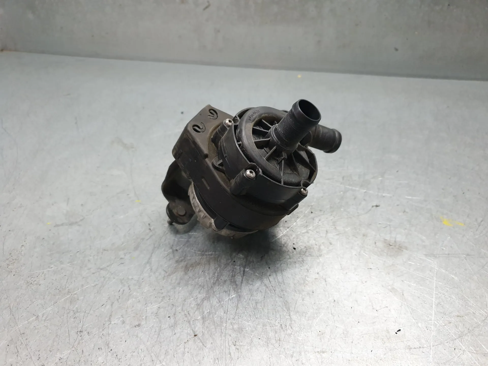 Bomba de agua RENAULT Clio V (BF_) Imagem-1