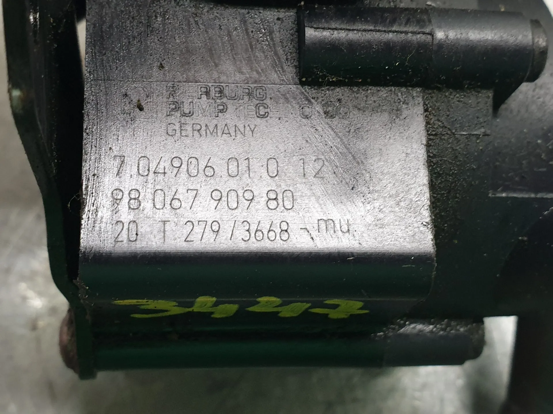 Pompa dell’acqua PEUGEOT 3008 II (M_) Imagem-5