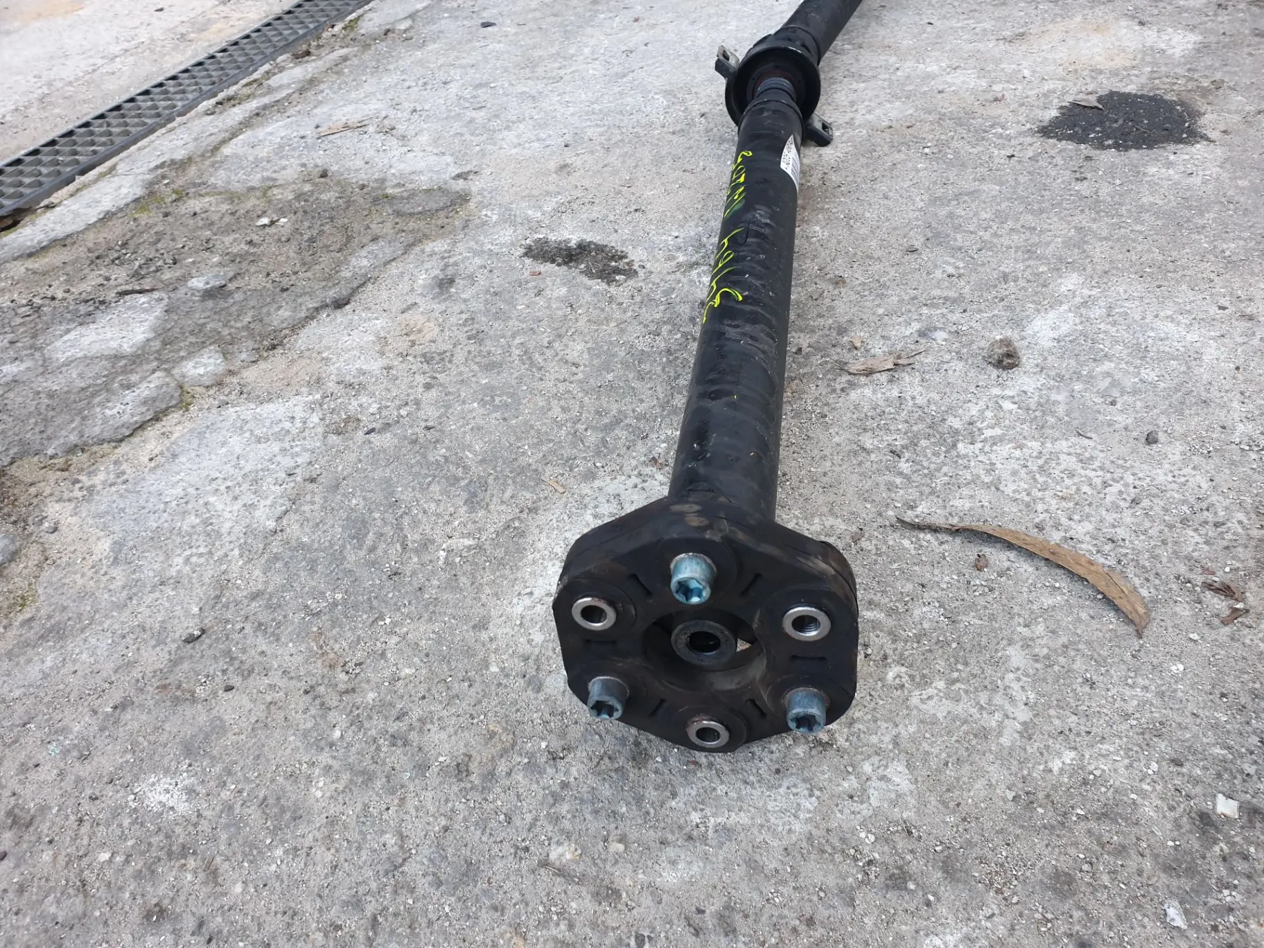 Transmissão central MERCEDES-BENZ Classe C (W205) Imagem-1