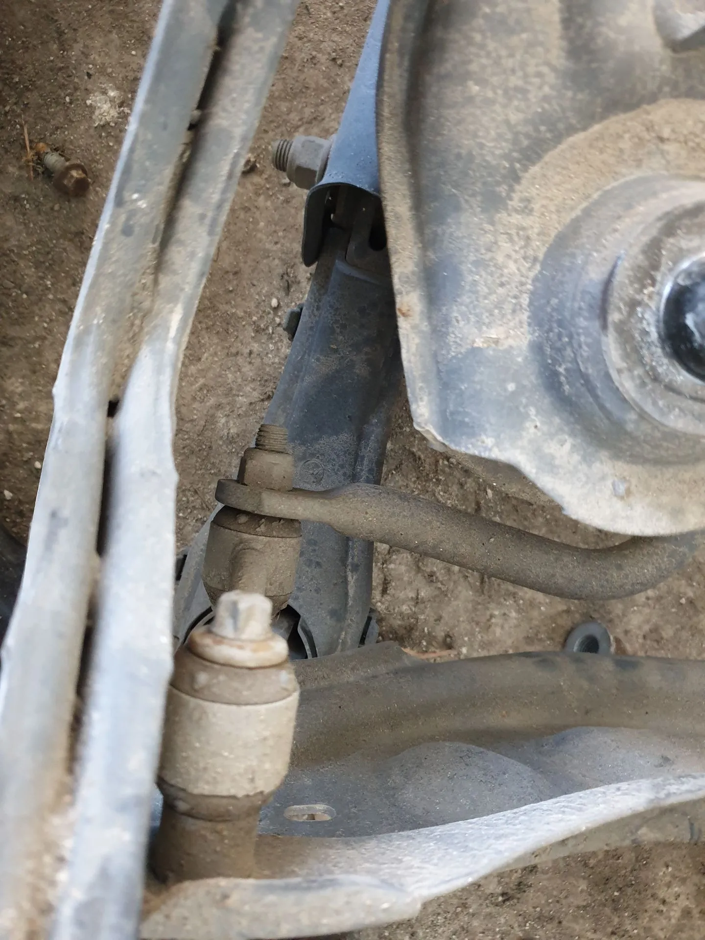 Brazo suspensión trasero derecho MERCEDES-BENZ Classe A (W176)