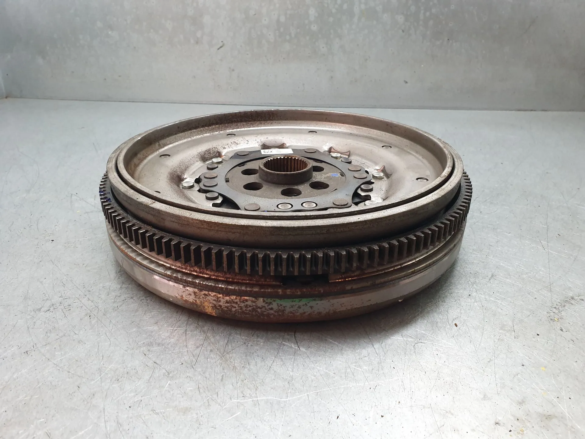 Flywheel VOLKSWAGEN Tiguan (AD1, AX1) Imagem-1