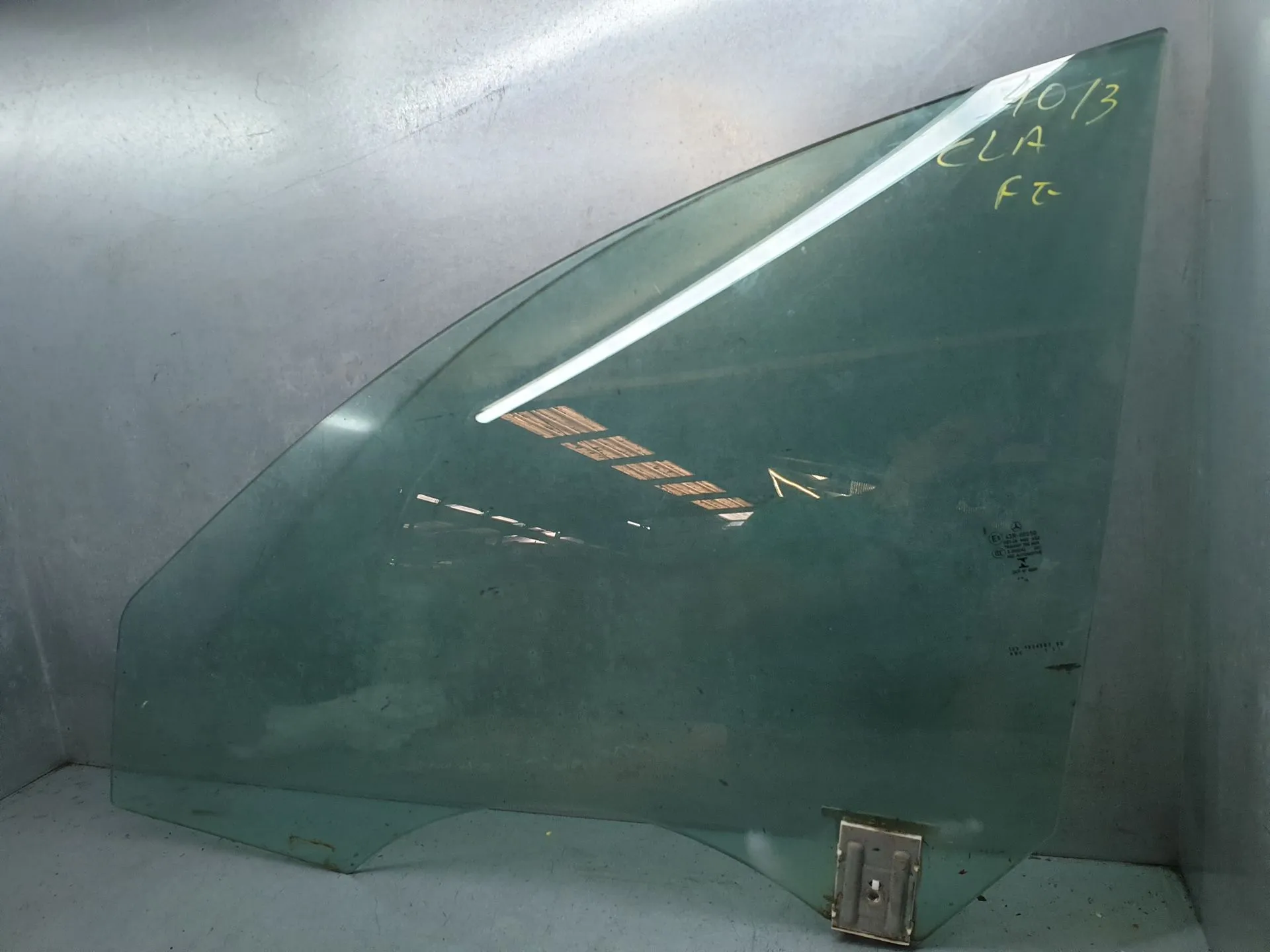 Vidrio puerta Delantero Izquierdo MERCEDES-BENZ CLA Shooting Brake (X117) Imagem-2