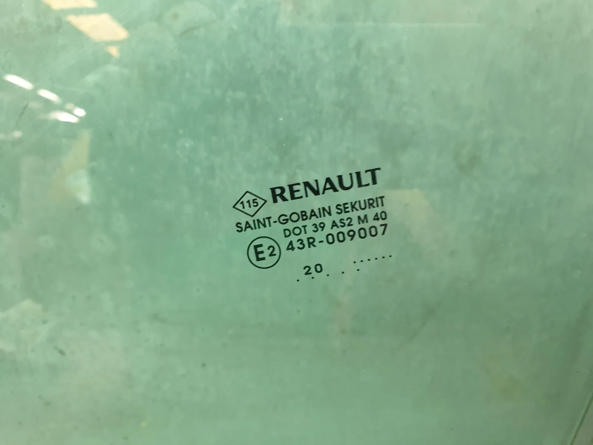 Vitre porte avant gauche RENAULT Clio V (BF_) Imagem-3