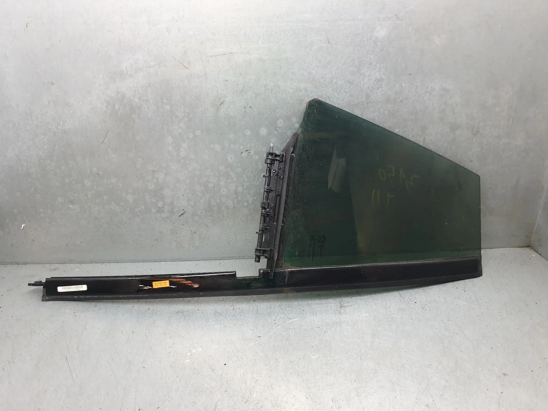 Vetro triangolare porta posteriore destra PEUGEOT 508 SW II