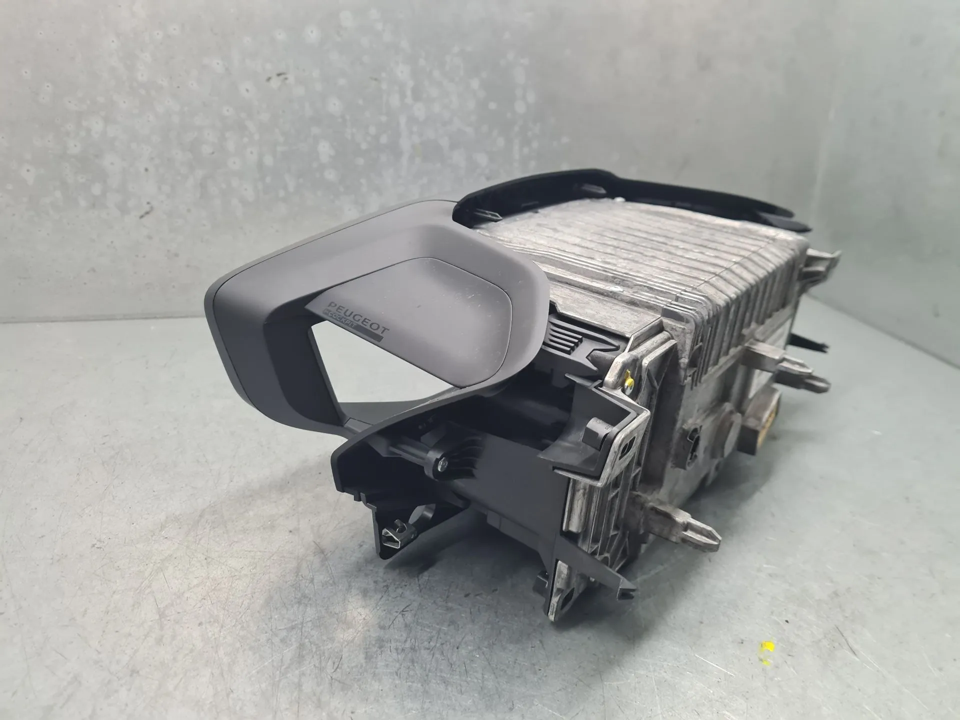 Quadrante / painel de instrumentos PEUGEOT 2008 II (U_) Imagem-4