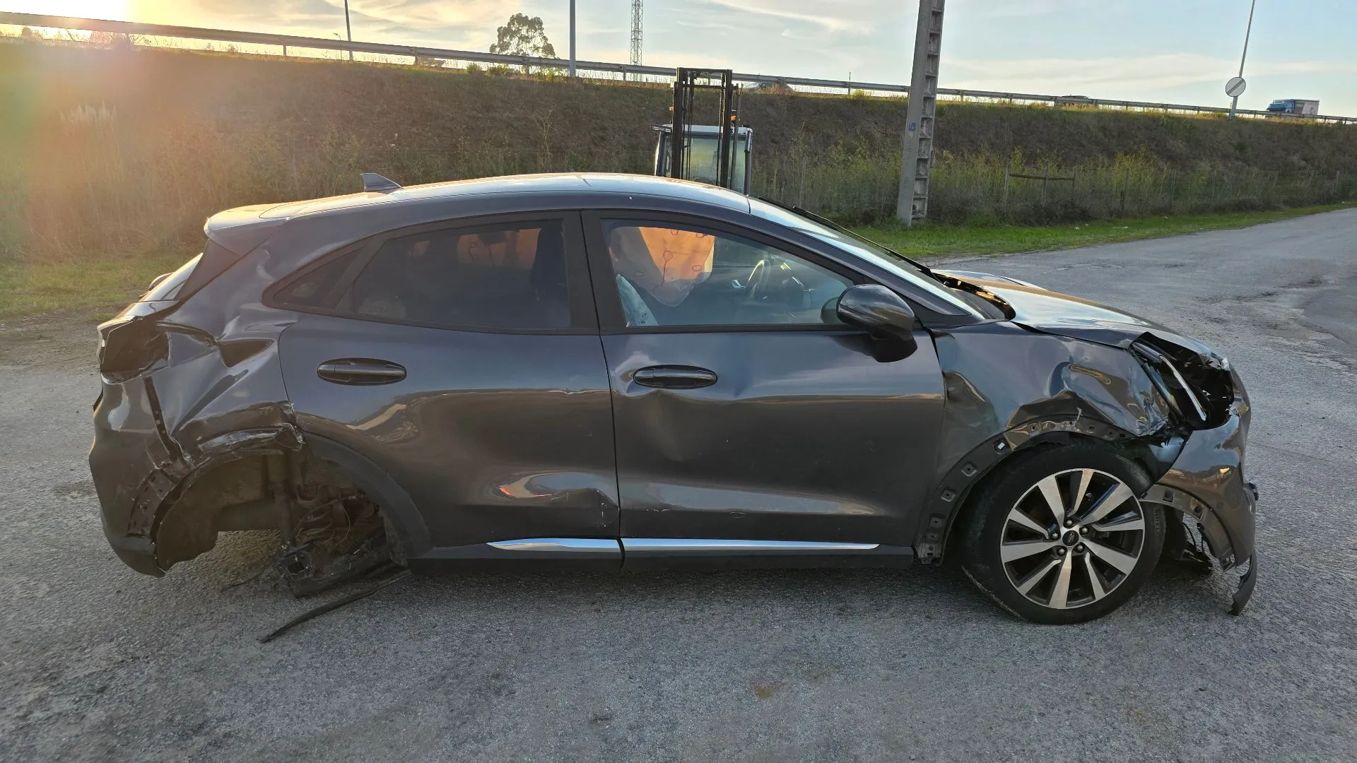 Elevador vidros trás direito FORD Puma (J2K, CF7)