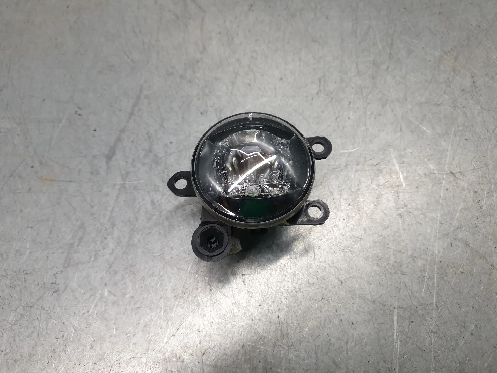 Feu antibrouillard Avant Gauche FORD Puma (J2K, CF7)