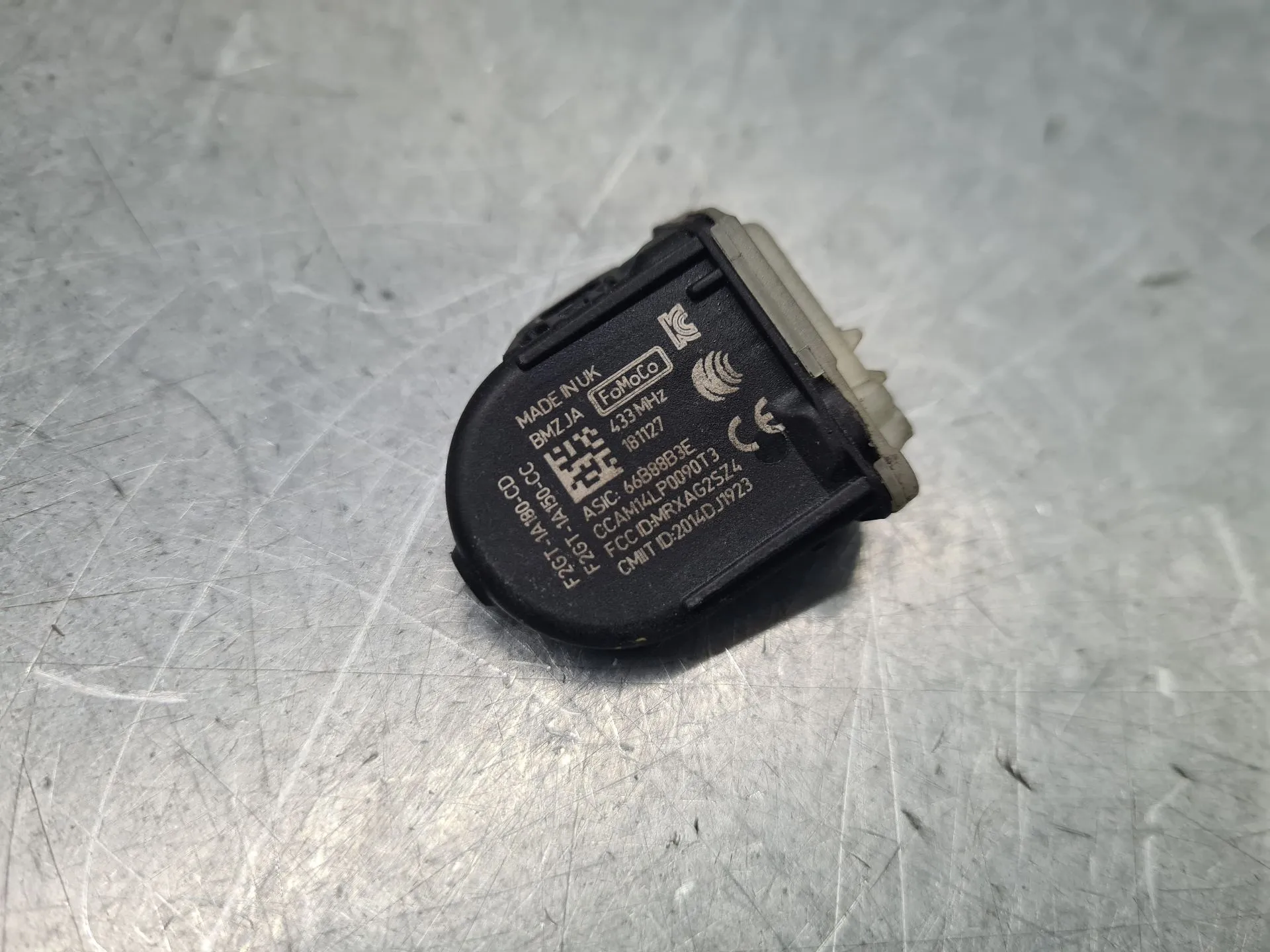 Sensor de pressão dos pneus FORD Fiesta VII (HJ, HF) Imagem-2