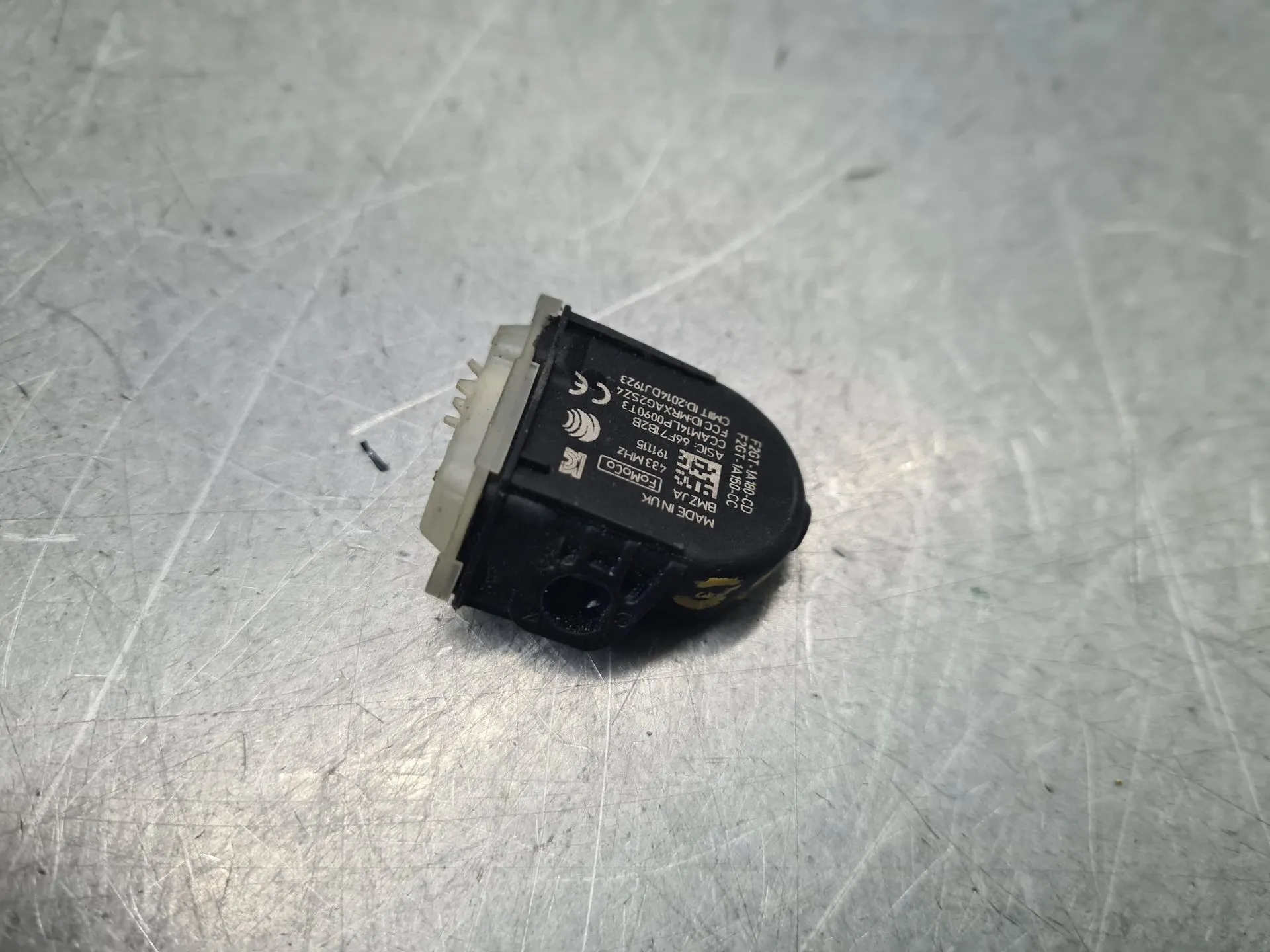 Capteur de pression des pneus (TPMS) FORD Fiesta VII (HJ, HF) Imagem-1