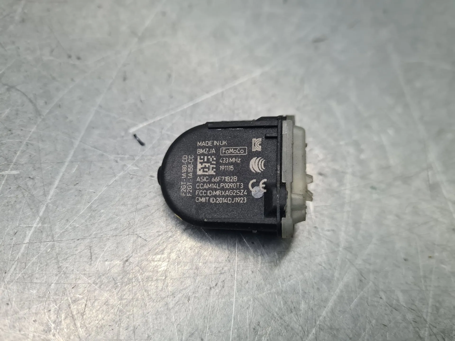 Capteur de pression des pneus (TPMS) FORD Fiesta VII (HJ, HF) Imagem-2