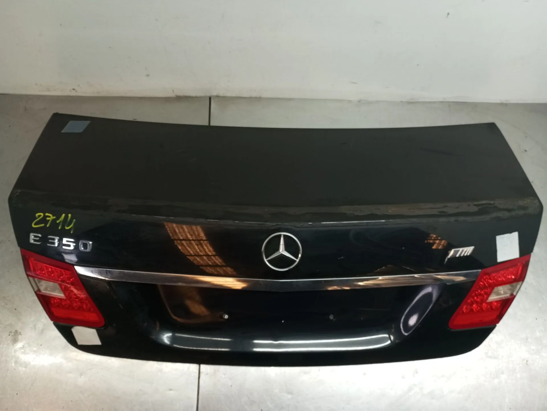Tailgate / Trunk lid MERCEDES-BENZ Classe E (W212)