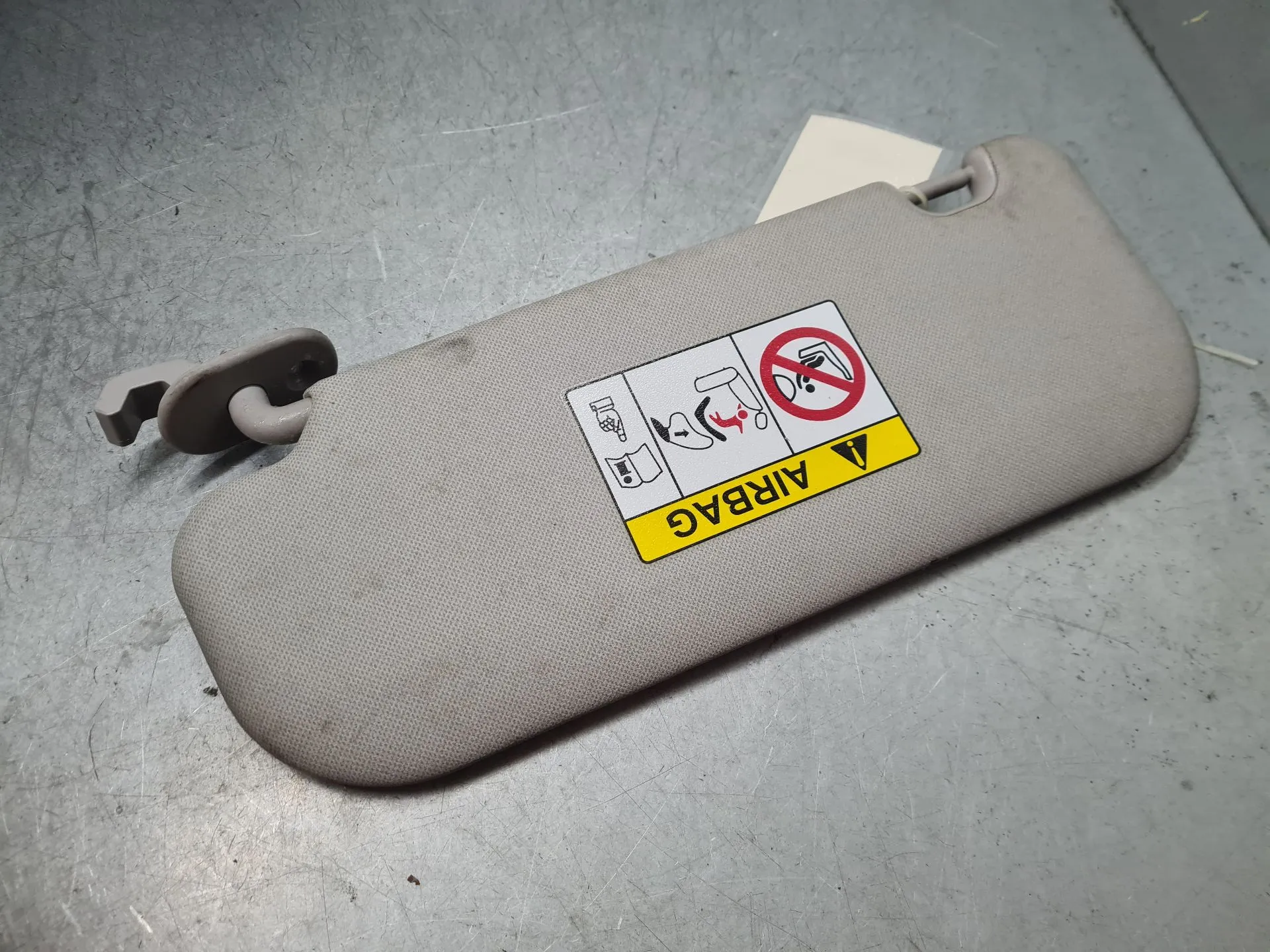 Pála de sol direita HYUNDAI i30 (GD) Imagem-2