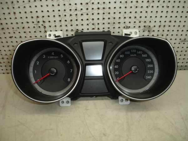 Instrument cluster HYUNDAI i30 (GD)