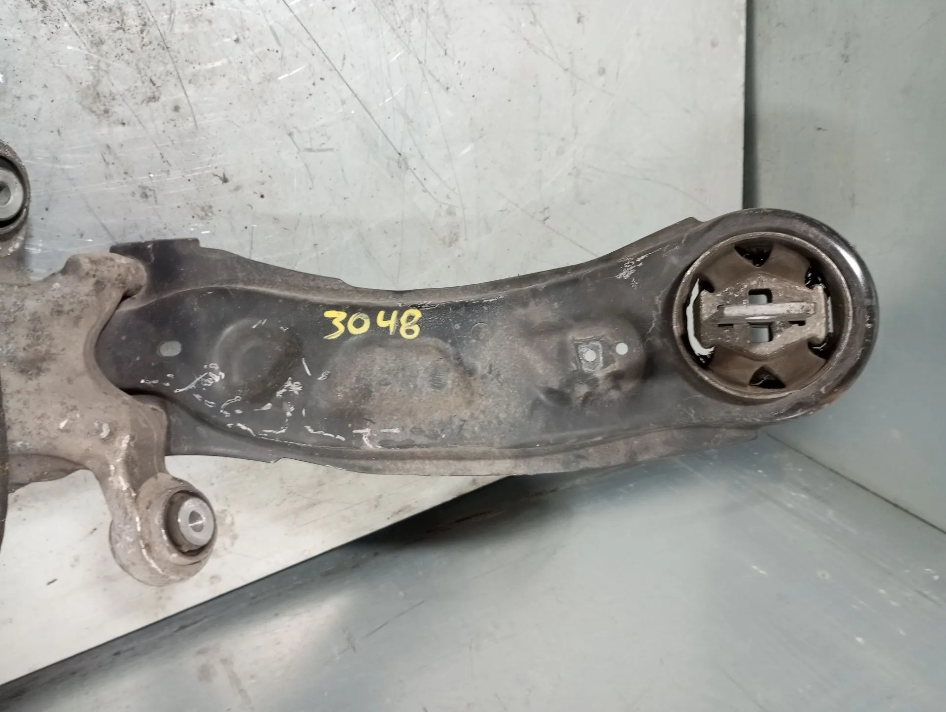 Brazo suspensión trasero derecho MERCEDES-BENZ GLA (X156)