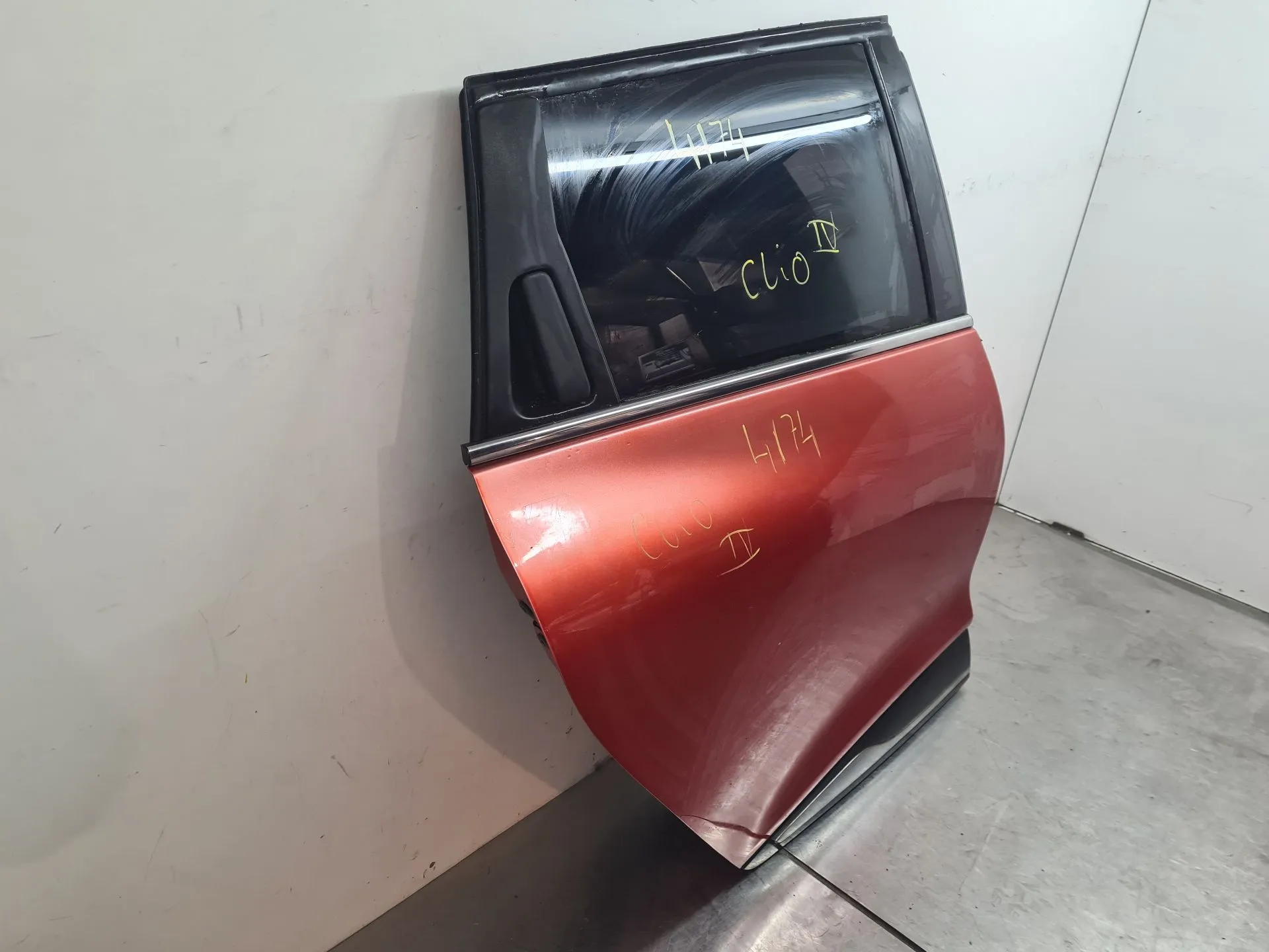 Right rear door RENAULT Clio IV Grandtour (KH_) Imagem-1