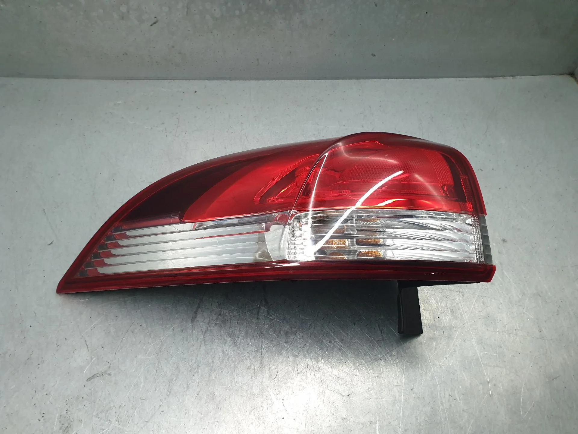 Feu arrière Gauche RENAULT Clio IV Grandtour (KH_)