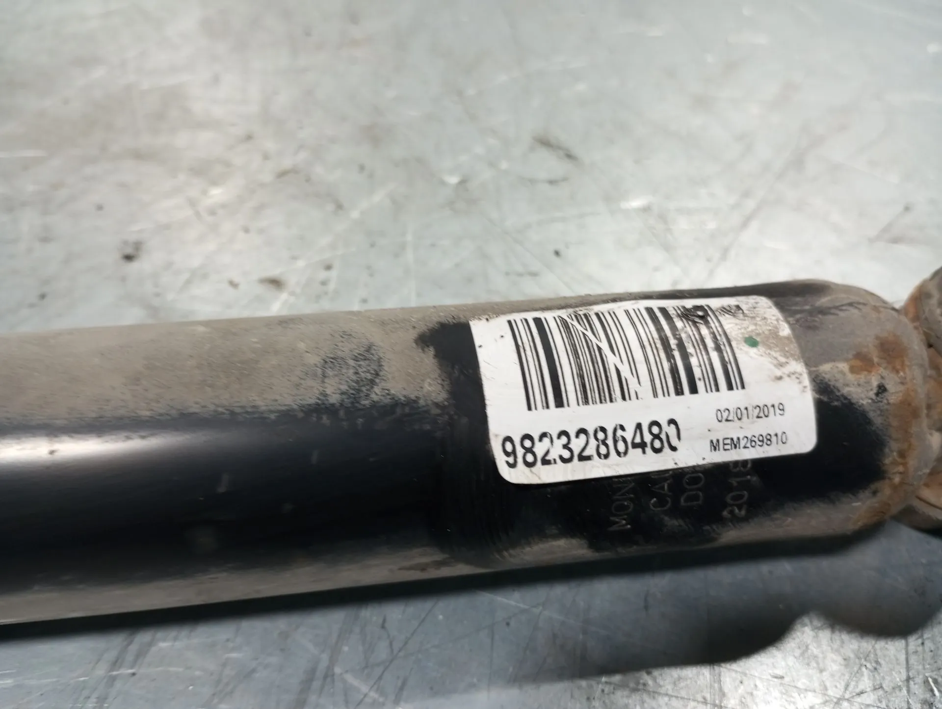 Amortecedor trás direito PEUGEOT 5008 II (M_) Imagem-2