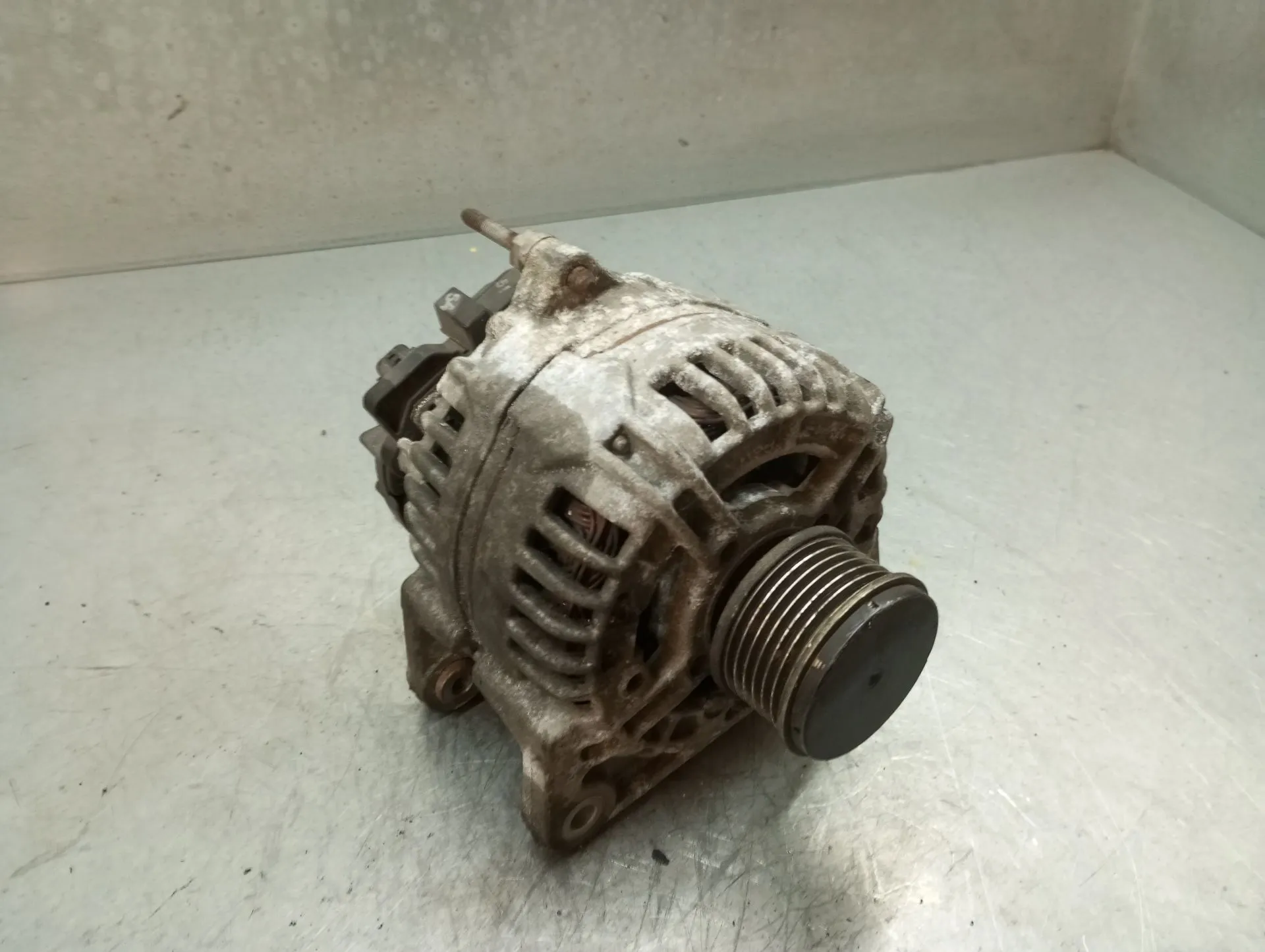 Alternador RENAULT Clio III (BR0/1, CR0/1)