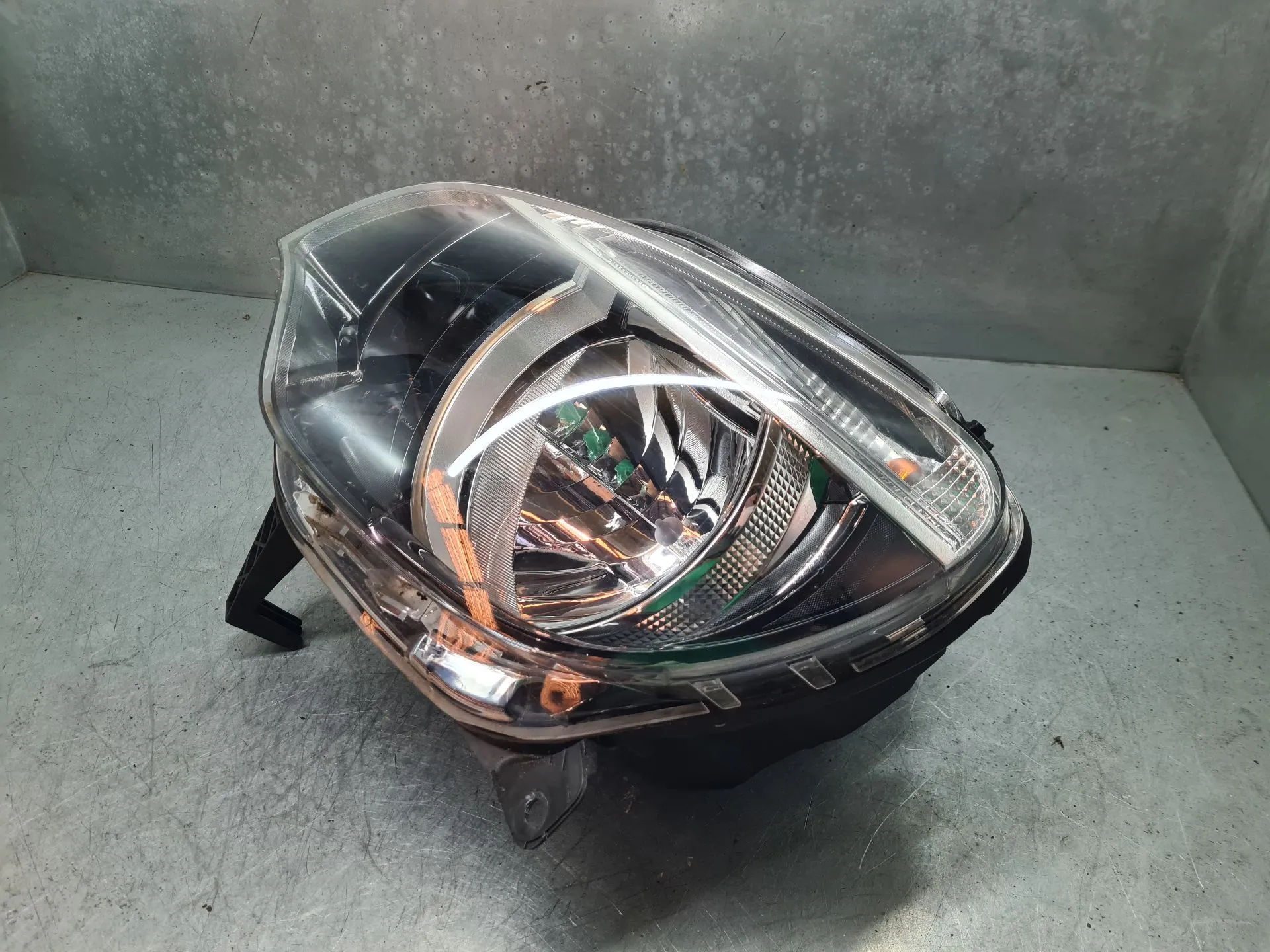 Phare avant gauche RENAULT Twingo III (BCM_) Imagem-1