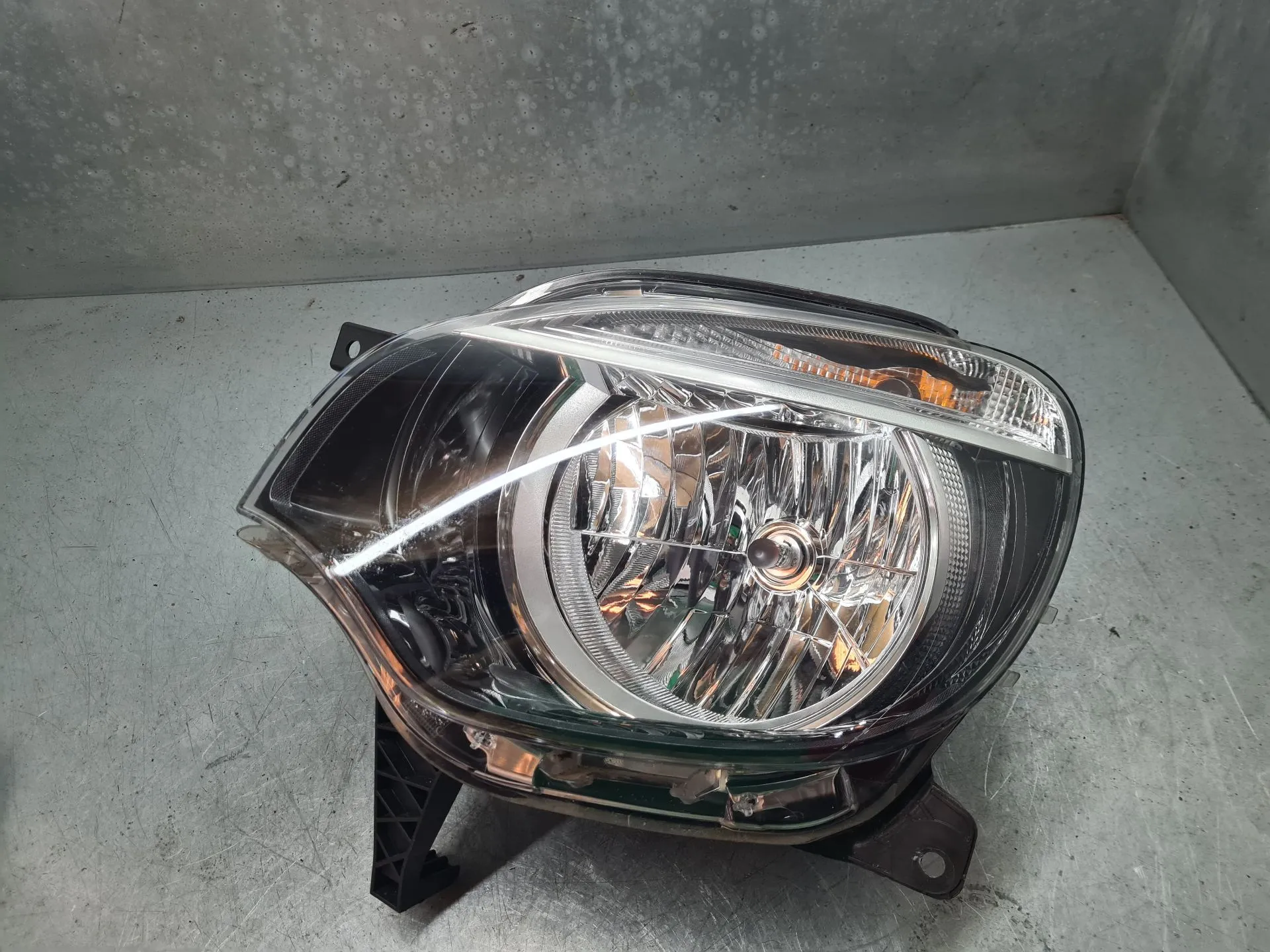 Phare avant gauche RENAULT Twingo III (BCM_)