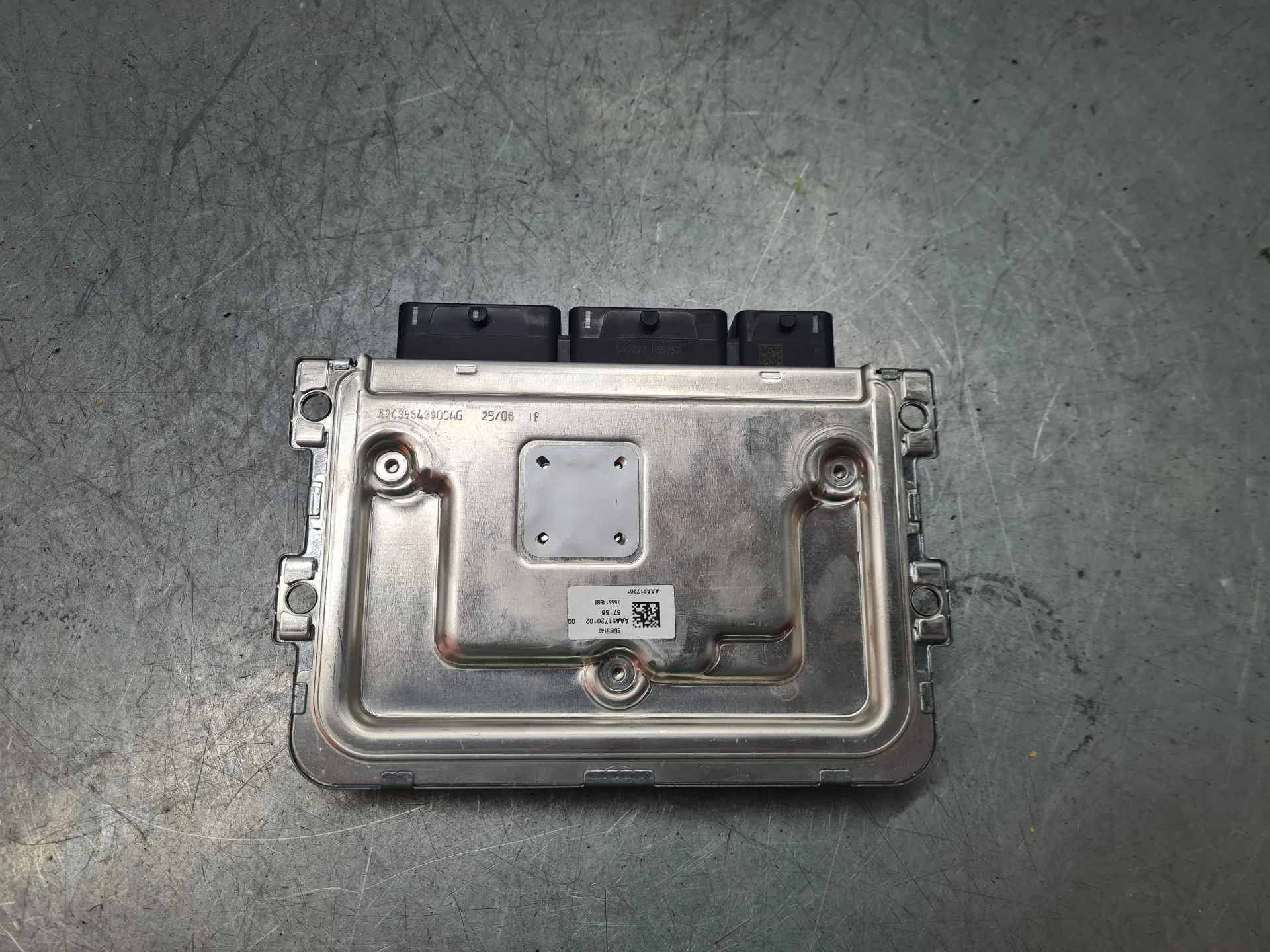 Centralina motor / ECU DACIA Sandero III Imagem-1