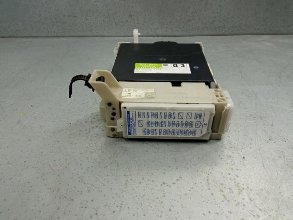 Módulo confort TOYOTA Yaris (_P13_) Imagem-6