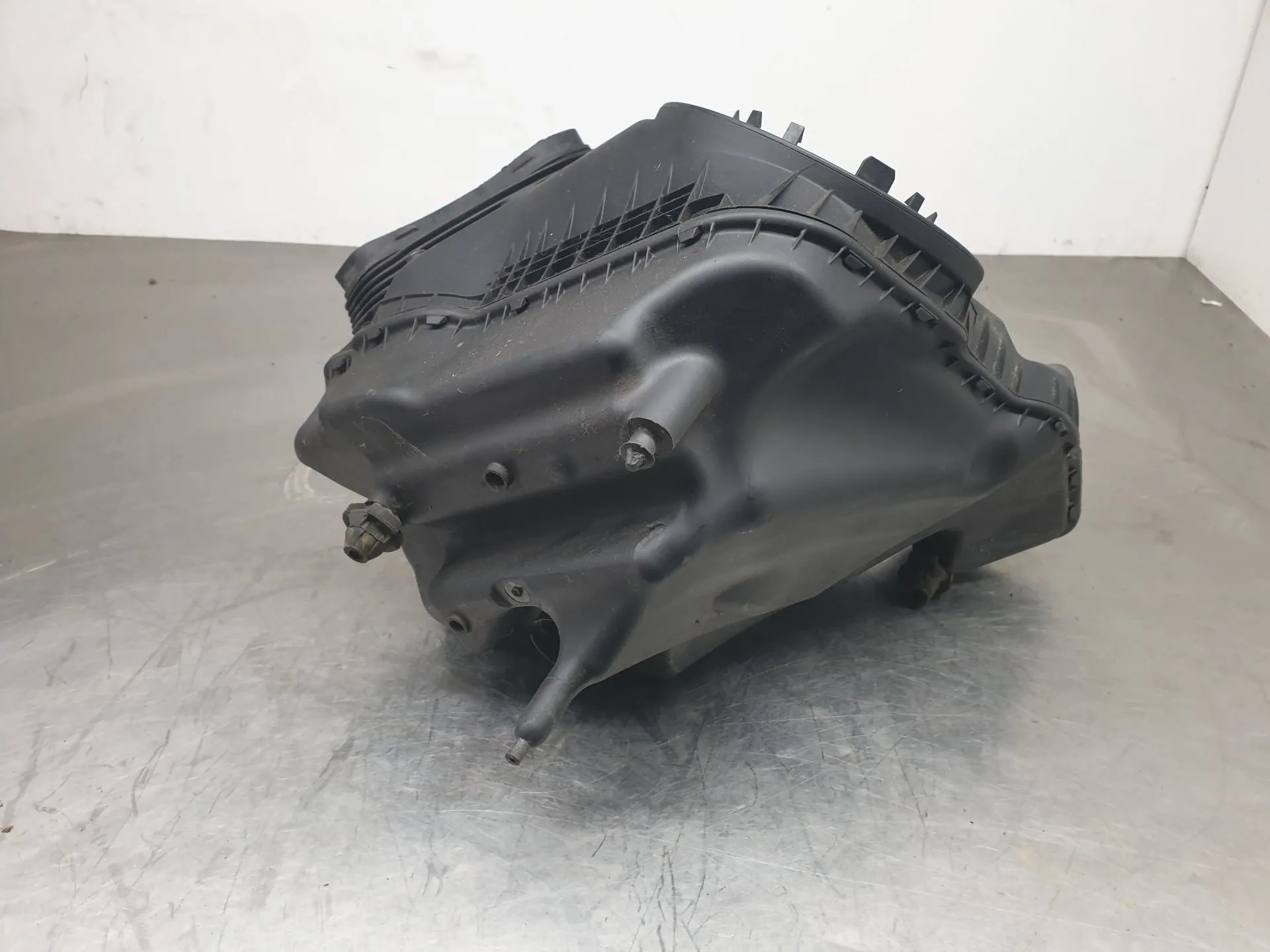 Boîtier filtre à air AUDI A6 Allroad (4GH, 4GJ, C7) Imagem-2