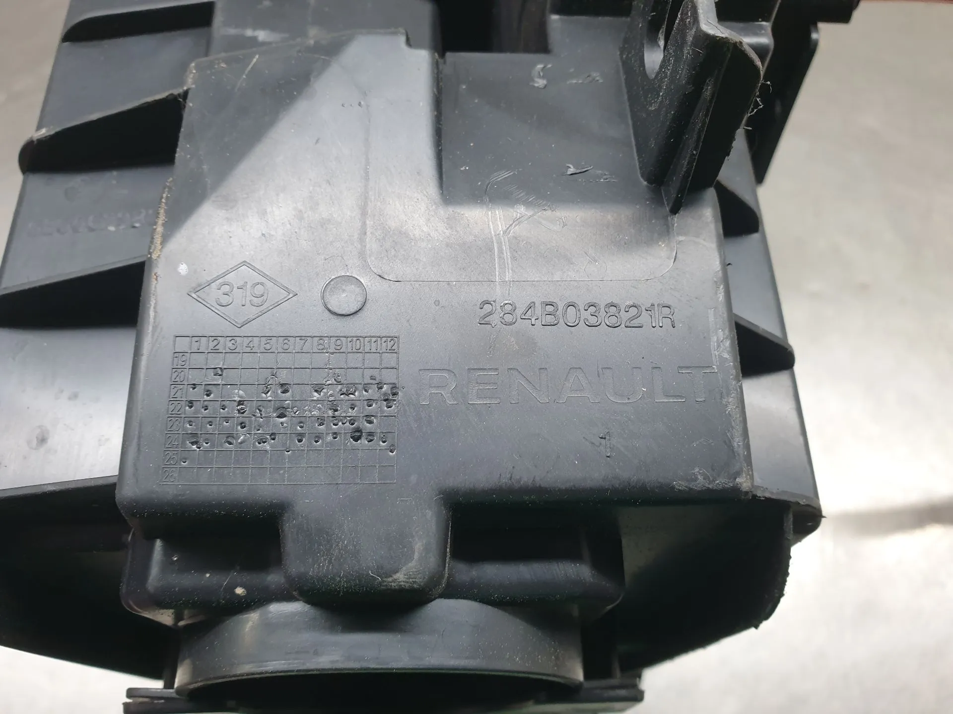 Involúcro / Carcaça dos Fusíveis RENAULT Trafic III (FG_) Imagem-6