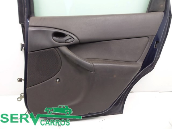 Forra porta / quartela trás direita FORD Focus I (DAW, DBW)
