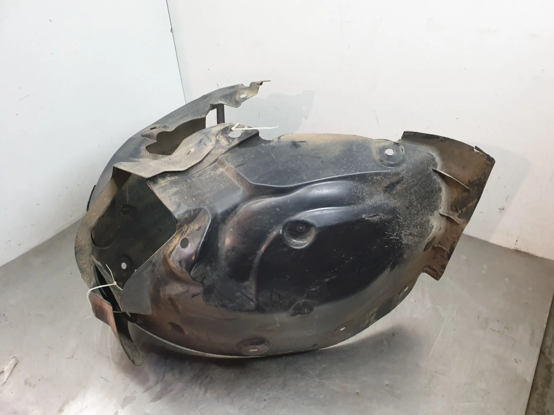 Resguardo da cava de roda frente esquerdo MERCEDES-BENZ Citan (415) Imagem-1