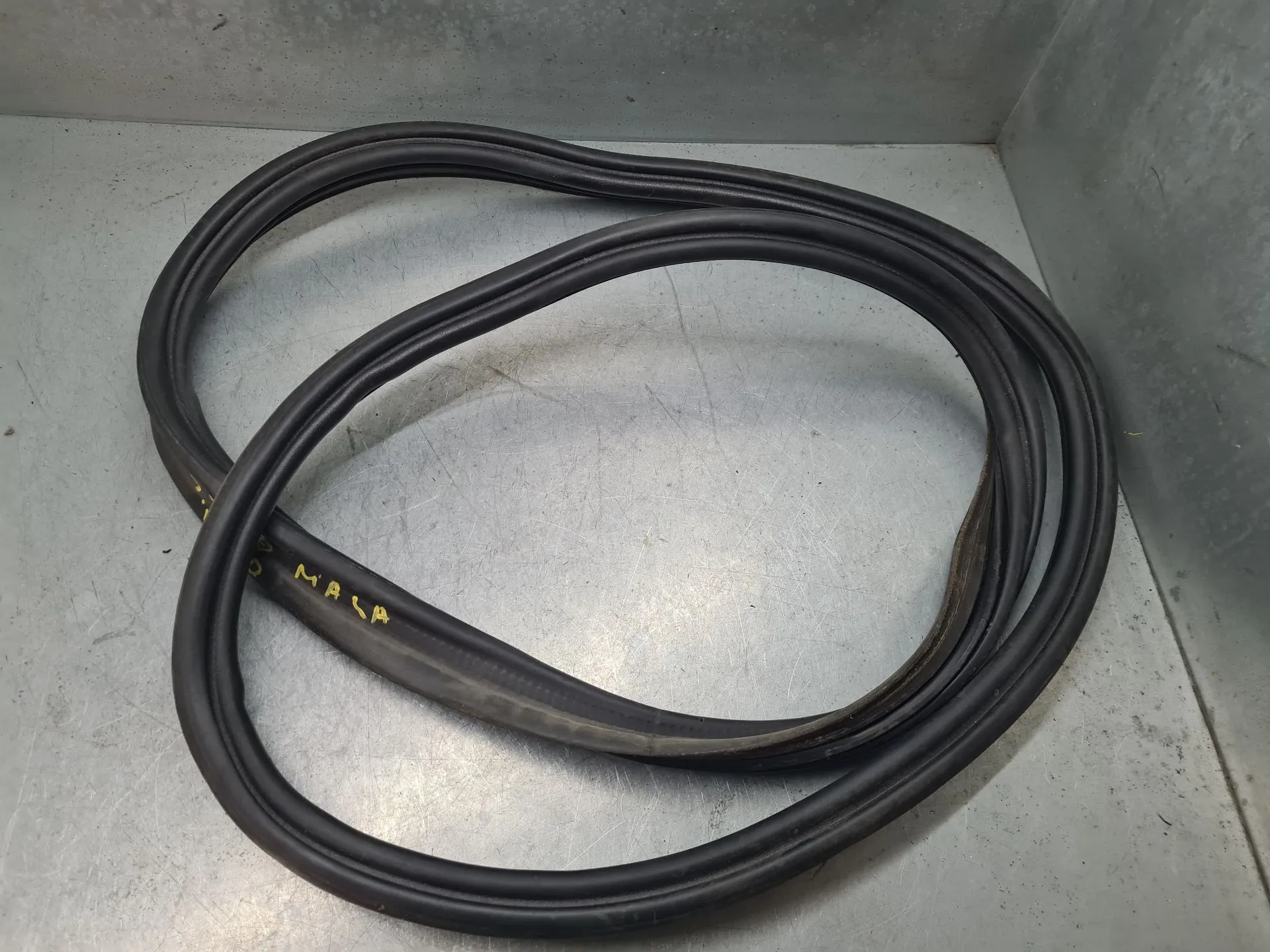 Borracha genérica MINI Mini (F56)