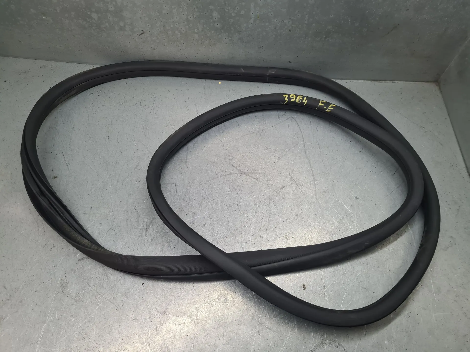 Revestimento porta frente esquerdo MERCEDES-BENZ Classe C (W205)