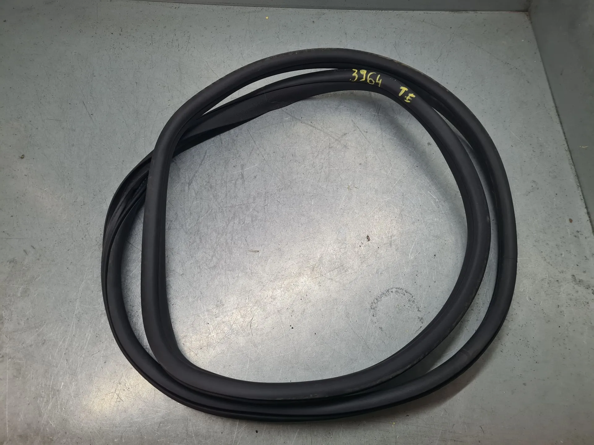 Revestimento porta trás esquerdo MERCEDES-BENZ Classe C (W205)