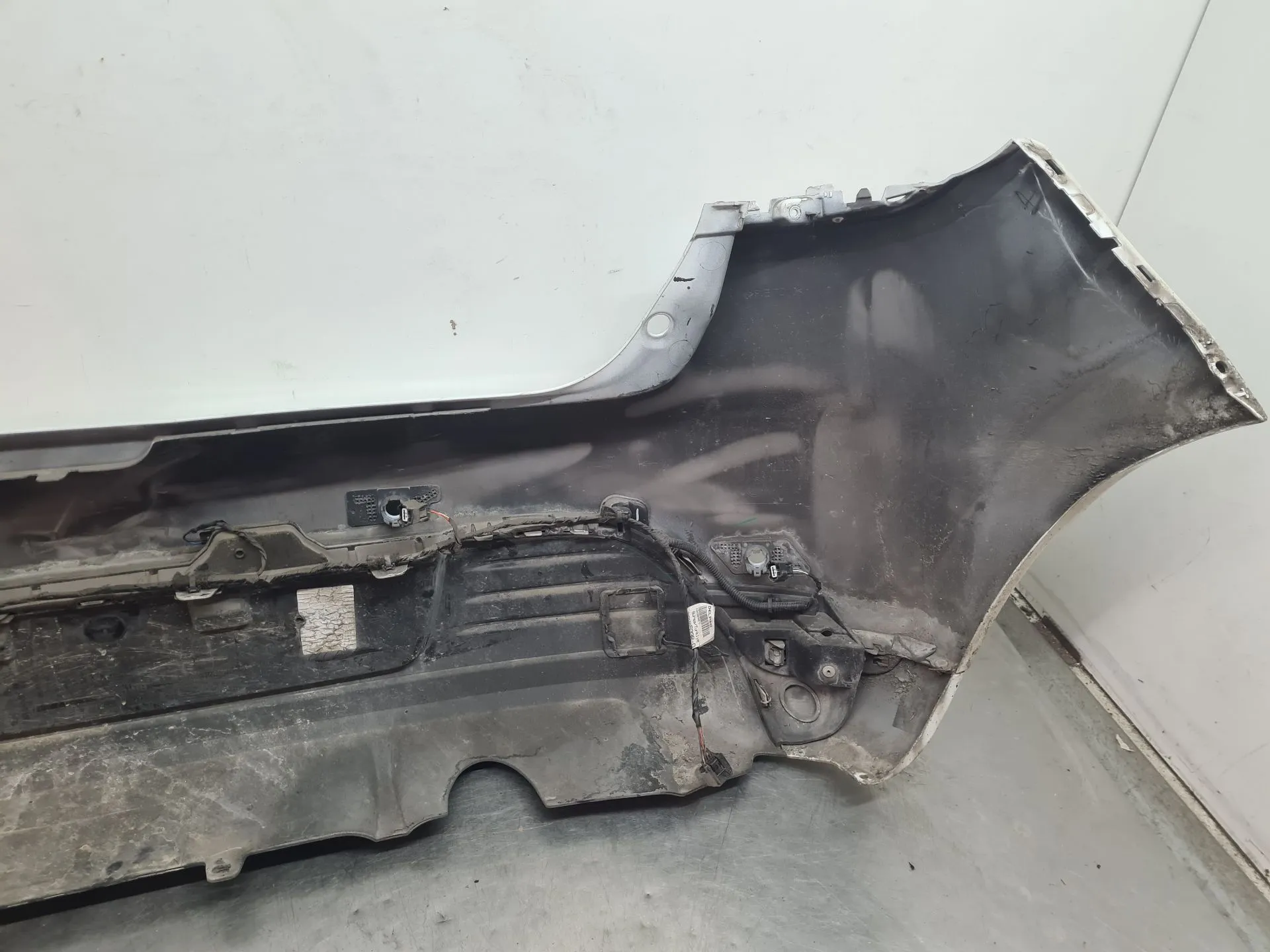 Parachoques Trasero RENAULT Clio IV (BH_) Imagem-8