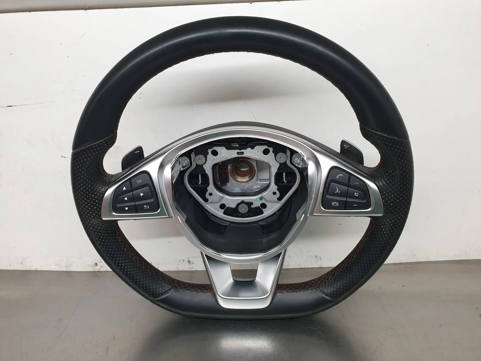 Volante MERCEDES-BENZ GLA (X156) Imagem-4