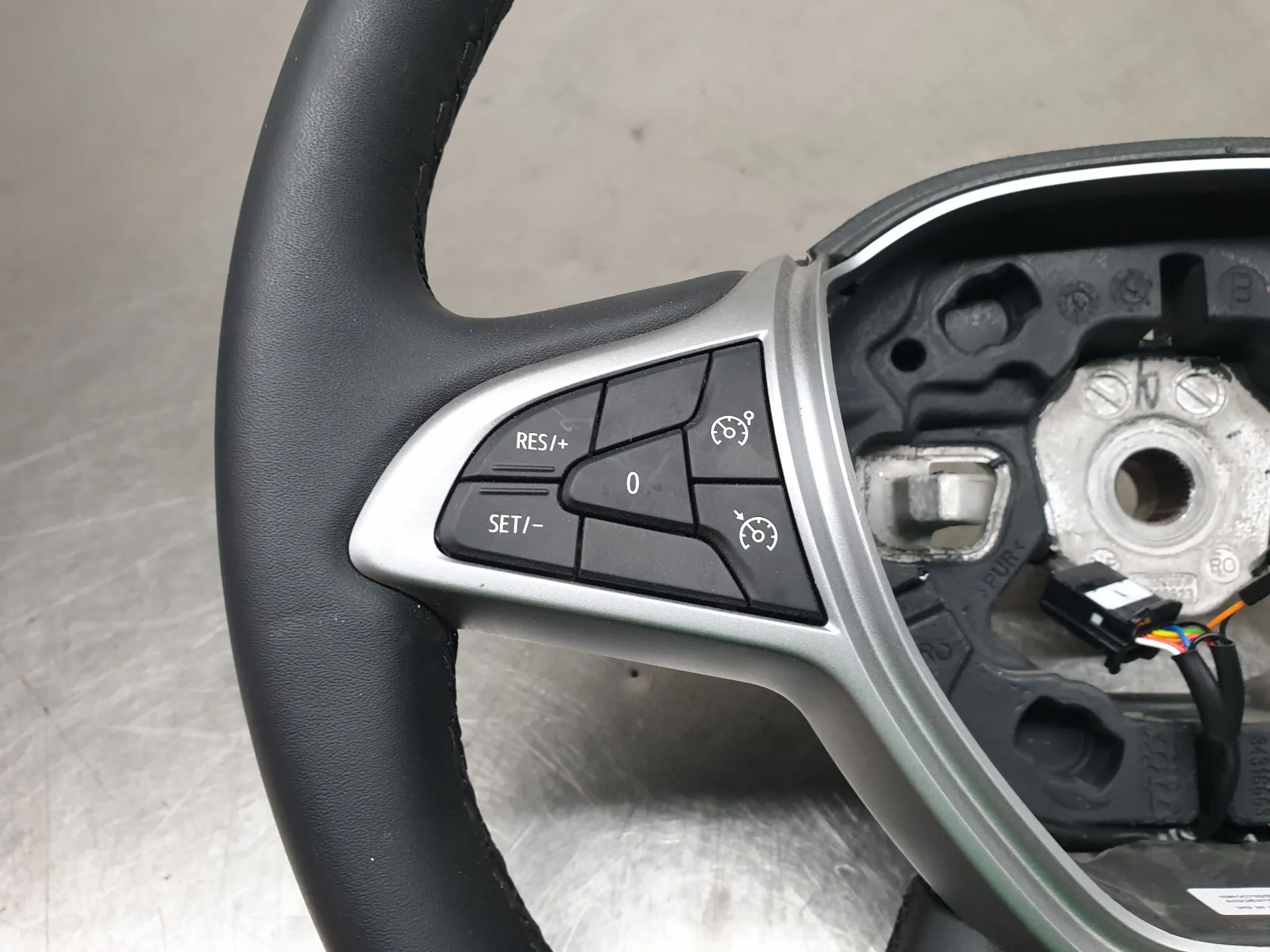 Volante DACIA Sandero III Imagem-2