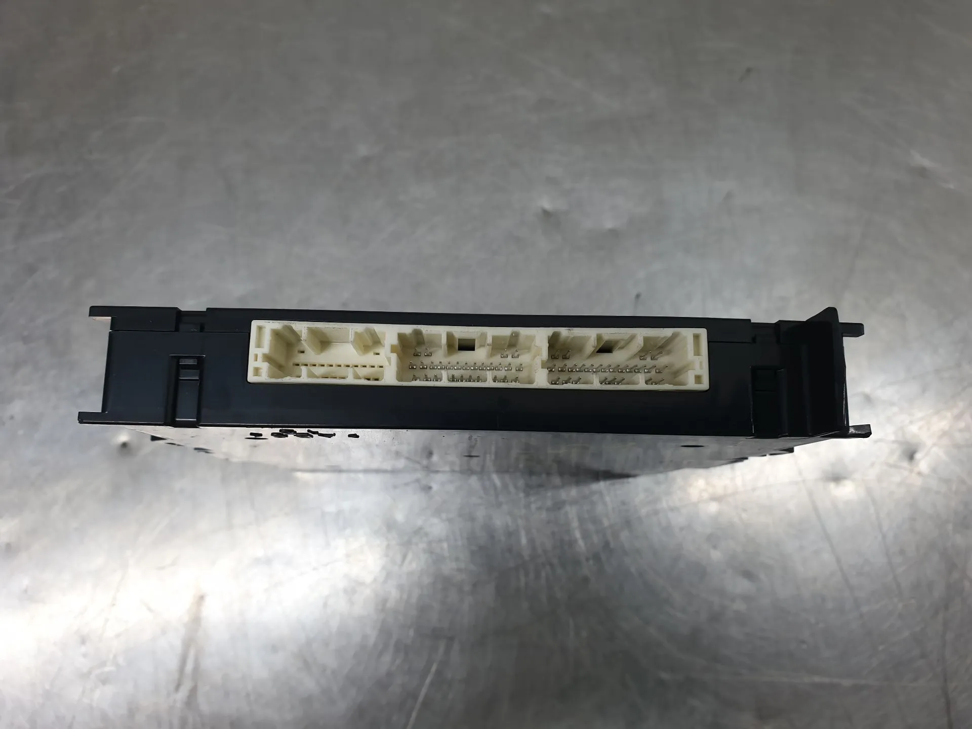 Comfort Unit Module TOYOTA Corolla Hatchback (_E21_) Imagem-2