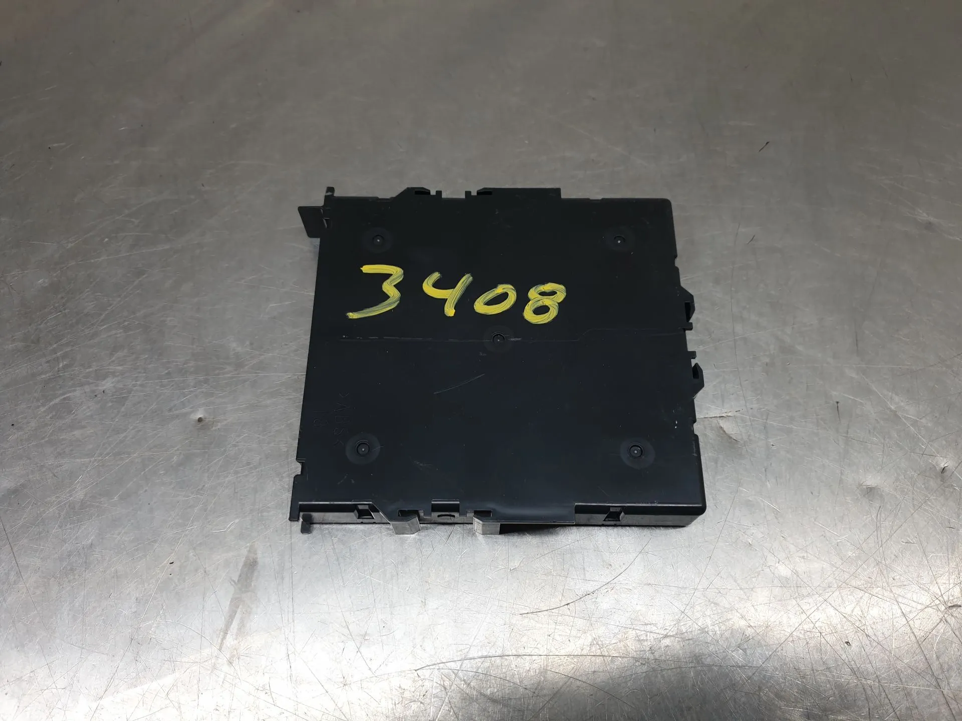 Comfort Unit Module TOYOTA Corolla Hatchback (_E21_)