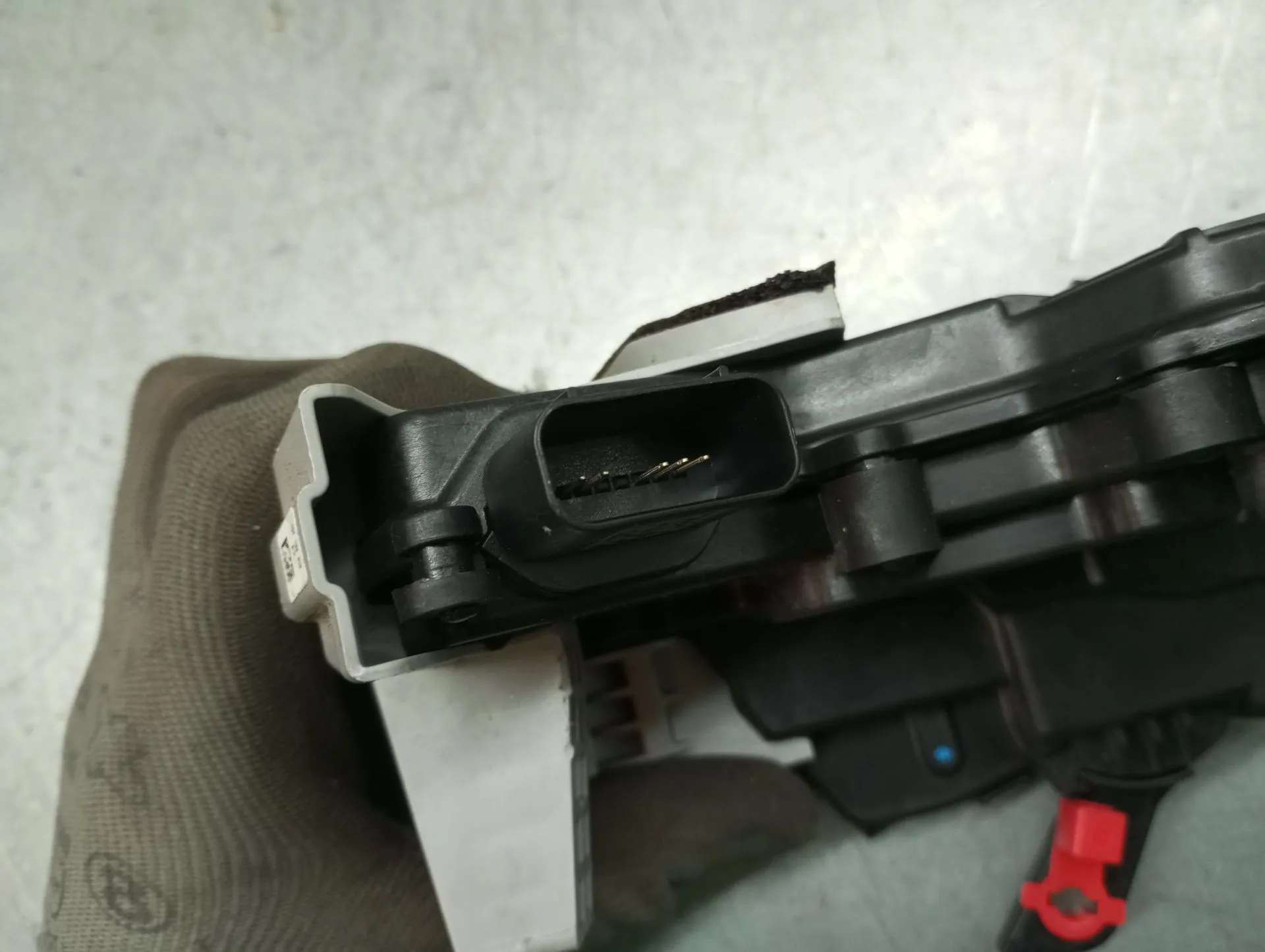 Fechadura / fecho porta trás direito HYUNDAI Kauai (OS) Imagem-2